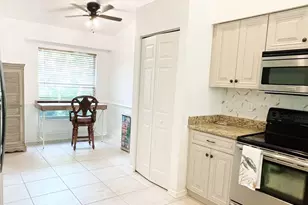 2037 W Crown Pointe Blvd, Naples, FL 34112 - Photo 5