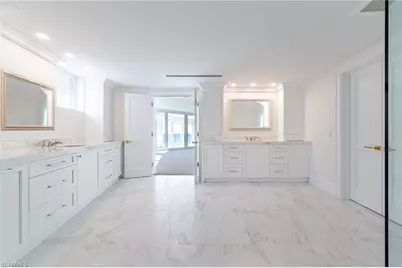 4601 Gulf Shore Blvd N #17, Naples, FL 34103 - Photo 13