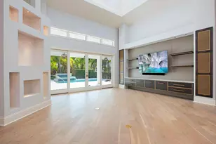 180 7th Ave S, Naples, FL 34102 - Photo 5