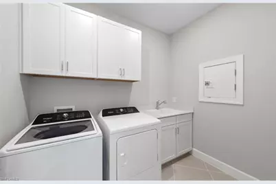 12401 Basalt Ln, Alva, FL 33920 - Photo 17