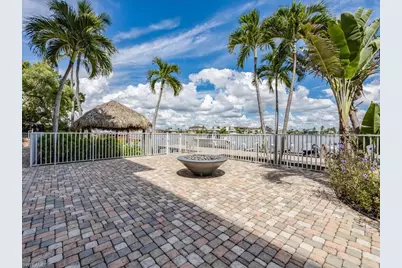 9566 Gulf Shore Dr #102, Naples, FL 34108 - Photo 23