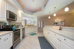 9566 Gulf Shore Dr, Naples, FL 34108 - Photo 5