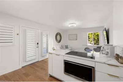 175 Fifth Avenue S #204, Naples, FL 34102 - Photo 11