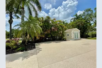 4504 Southern Breeze Dr, Naples, FL 34114 - Photo 3