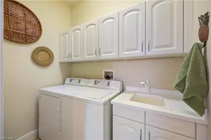 545 Avellino Isles Cir, Naples, FL 34119 - Photo 25