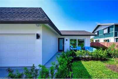 540 102nd Ave N, Naples, FL 34108 - Photo 3
