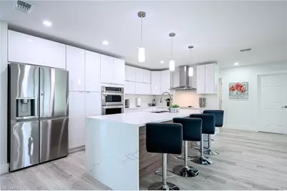 540 102nd Ave N, Naples, FL 34108 - Photo 7