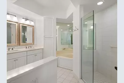 200 L Ambiance Cir #102, Naples, FL 34108 - Photo 15