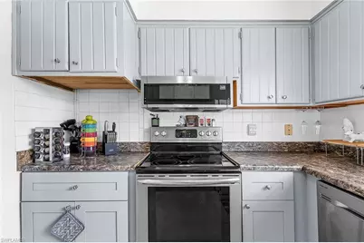 1589 Osprey Ave, Naples, FL 34102 - Photo 13