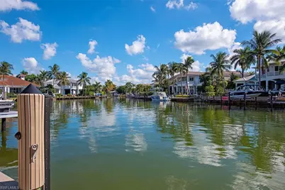 2135 Snook Dr, Naples, FL 34102 - Photo 33