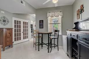 280 Robin Hood Cir, Naples, FL 34104 - Photo 13