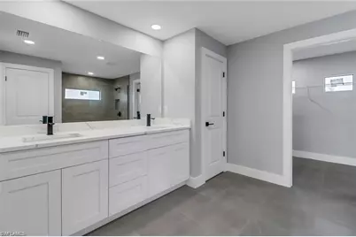 224 SE 13th Ter, Cape Coral, FL 33990 - Photo 11