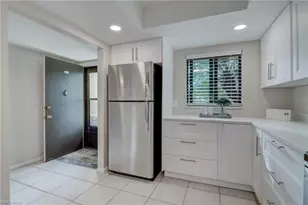 4610 Chantelle Dr, Naples, FL 34112 - Photo 11