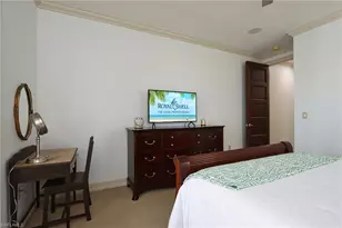 1521 Gordon River Ln, Naples, FL 34104 - Photo 21