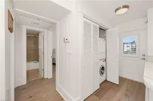 2121 Gulf Shore Blvd N, Naples, FL 34102 - Photo 11