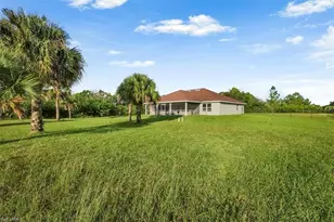 533 Willowbrook Dr, Lehigh Acres, FL 33972 - Photo 41