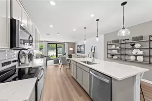 27848 Solis Grande Dr, Bonita Springs, FL 34135 - Photo 7