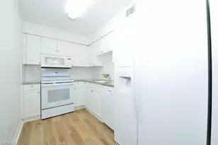 800 S Golf Dr, Naples, FL 34102 - Photo 5