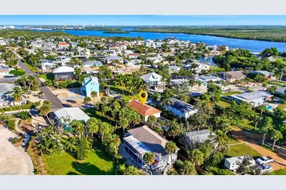 364 Connecticut St, Fort Myers Beach, FL 33931 - Photo 39
