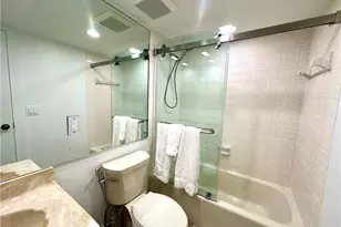 10951 Gulf Shore Dr, Naples, FL 34108 - Photo 11