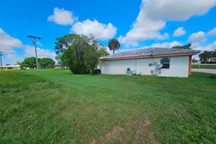 217 Beth Stacey Blvd, Lehigh Acres, FL 33936 - Photo 5