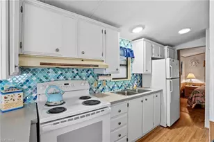 37 Bass Ln, Naples, FL 34114 - Photo 5