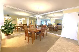 555 Park Shore Dr, Naples, FL 34103 - Photo 7