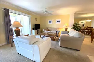 555 Park Shore Dr, Naples, FL 34103 - Photo 11