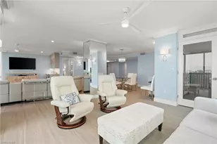 7515 Pelican Bay Blvd, Naples, FL 34108 - Photo 9