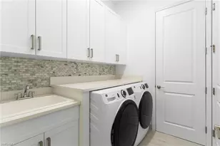 11555 Jacaranda Dr, Naples, FL 34120 - Photo 27