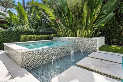 644 W Lake Dr, Naples, FL 34102 - Photo 17