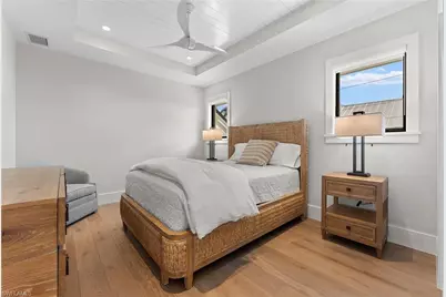 644 W Lake Dr, Naples, FL 34102 - Photo 31