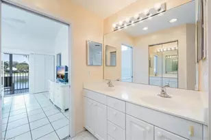 1090 Partridge Cir, Naples, FL 34104 - Photo 17