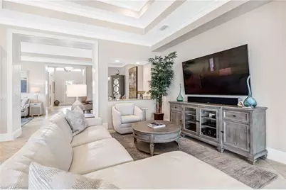 6487 Warwick Ave, Naples, FL 34113 - Photo 9