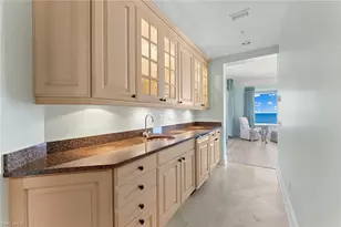 81 Seagate Dr, Naples, FL 34103 - Photo 13