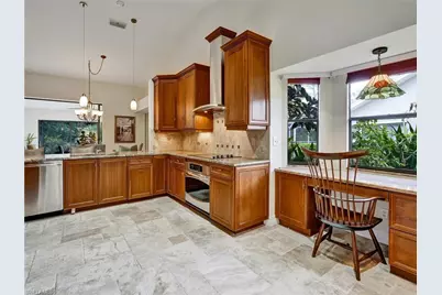 241 Saint James Way, Naples, FL 34104 - Photo 11