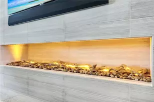 295 5th Ave S, Naples, FL 34102 - Photo 5