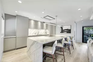 295 5th Ave S, Naples, FL 34102 - Photo 7