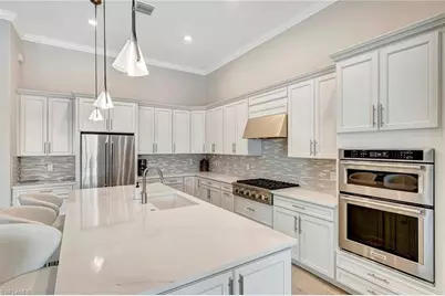 9574 Everglades Dr, Naples, FL 34120 - Photo 9