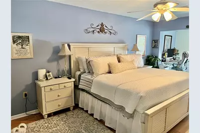 53 High Point Cir W #302, Naples, FL 34103 - Photo 5