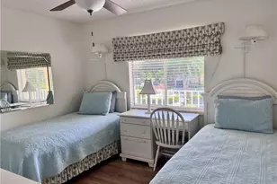 3685 Amberly Cir W, Naples, FL 34112 - Photo 13