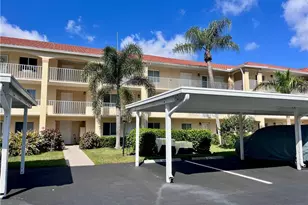 3685 Amberly Cir W, Naples, FL 34112 - Photo 19