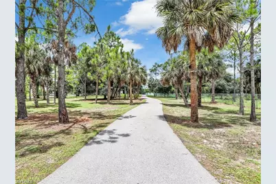 291 10th St SE, Naples, FL 34117 - Photo 45