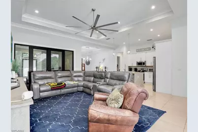 291 10th St SE, Naples, FL 34117 - Photo 11