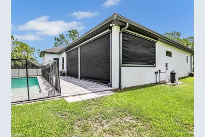291 10th St SE, Naples, FL 34117 - Photo 35