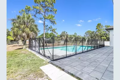 291 10th St SE, Naples, FL 34117 - Photo 37