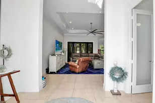 291 10th St SE, Naples, FL 34117 - Photo 7