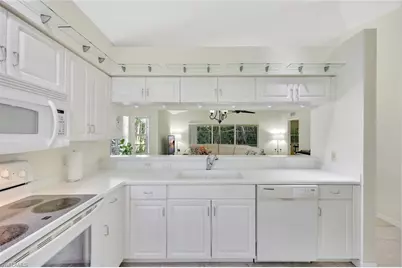 4910 Europa Dr, Naples, FL 34105 - Photo 7