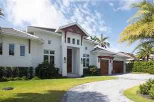 700 Wedge Dr, Naples, FL 34103 - Photo 5