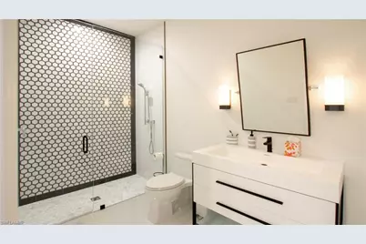 700 Wedge Dr, Naples, FL 34103 - Photo 15